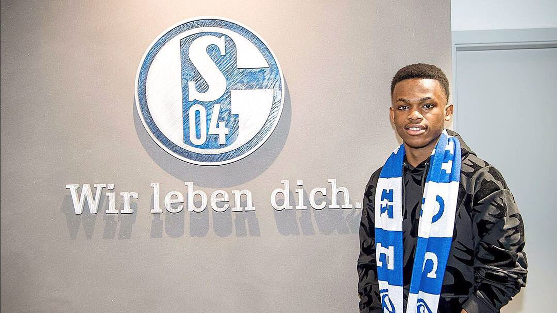 了阿斯顿维 了阿斯顿维